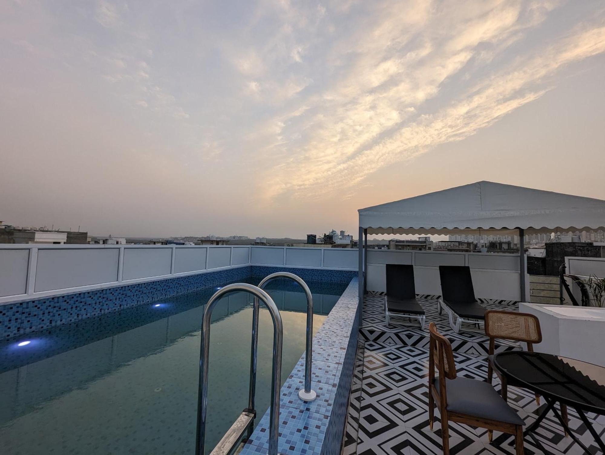 Hotel Green Vegas Faridabad Exterior photo