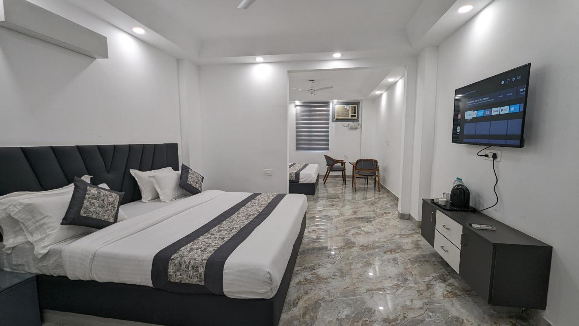 Hotel Green Vegas Faridabad Exterior photo