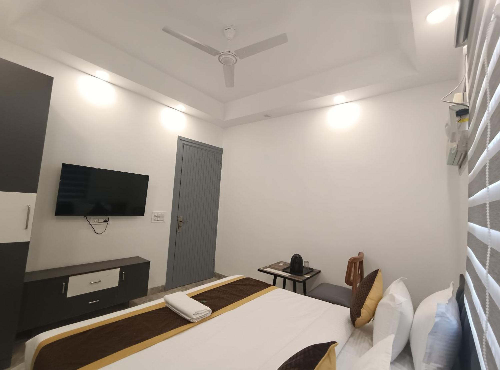 Hotel Green Vegas Faridabad Exterior photo